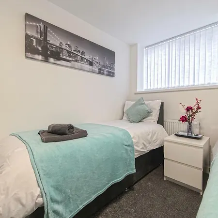 Hopewell Leeds (West Yorkshire)