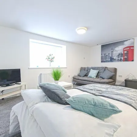 Hopewell * Leeds (West Yorkshire)