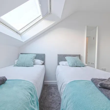 Hopewell Leeds (West Yorkshire)